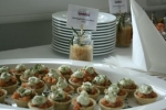Mürbteigtörtchen mit Lachs Tartar.JPG